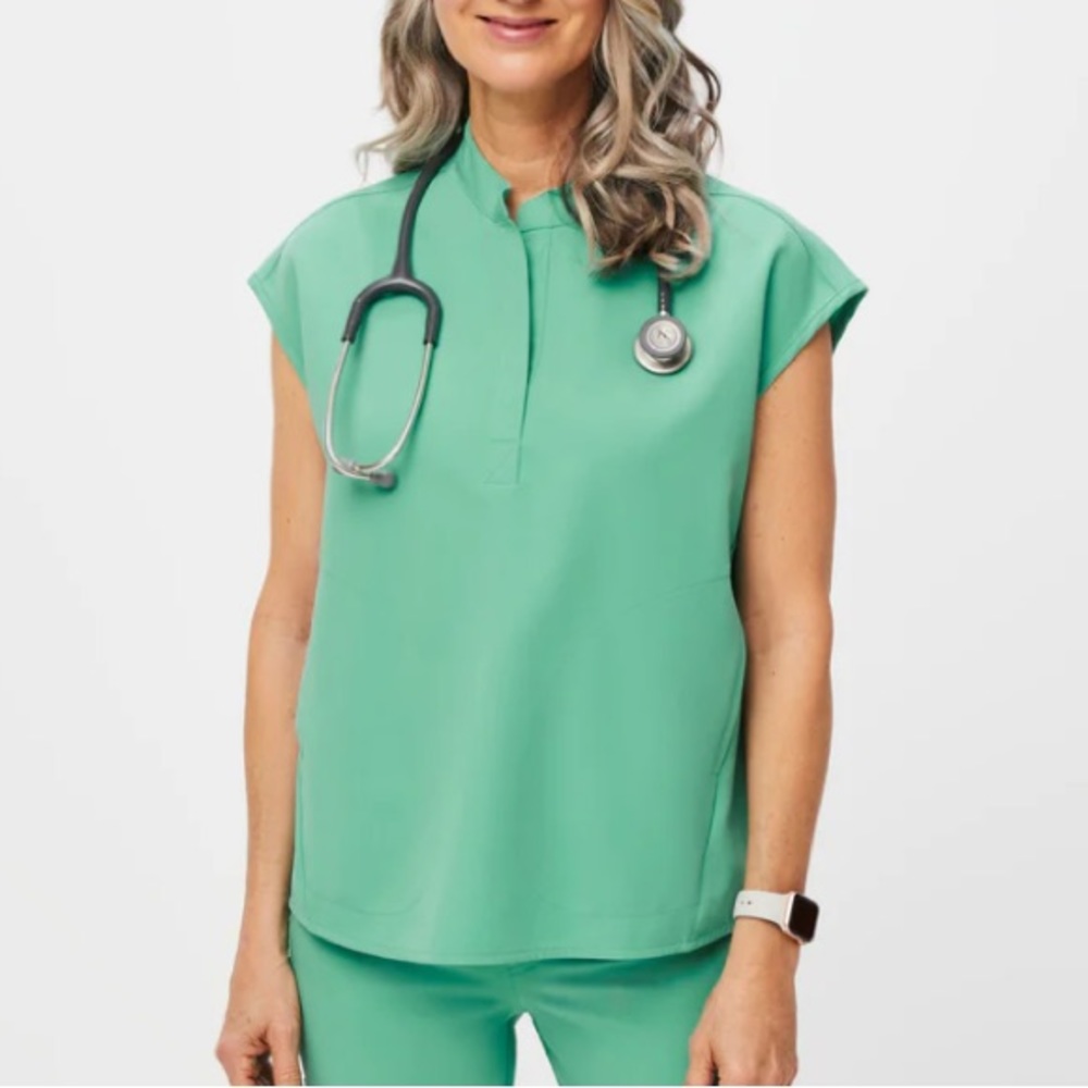Figs Rafaela Scrub top
